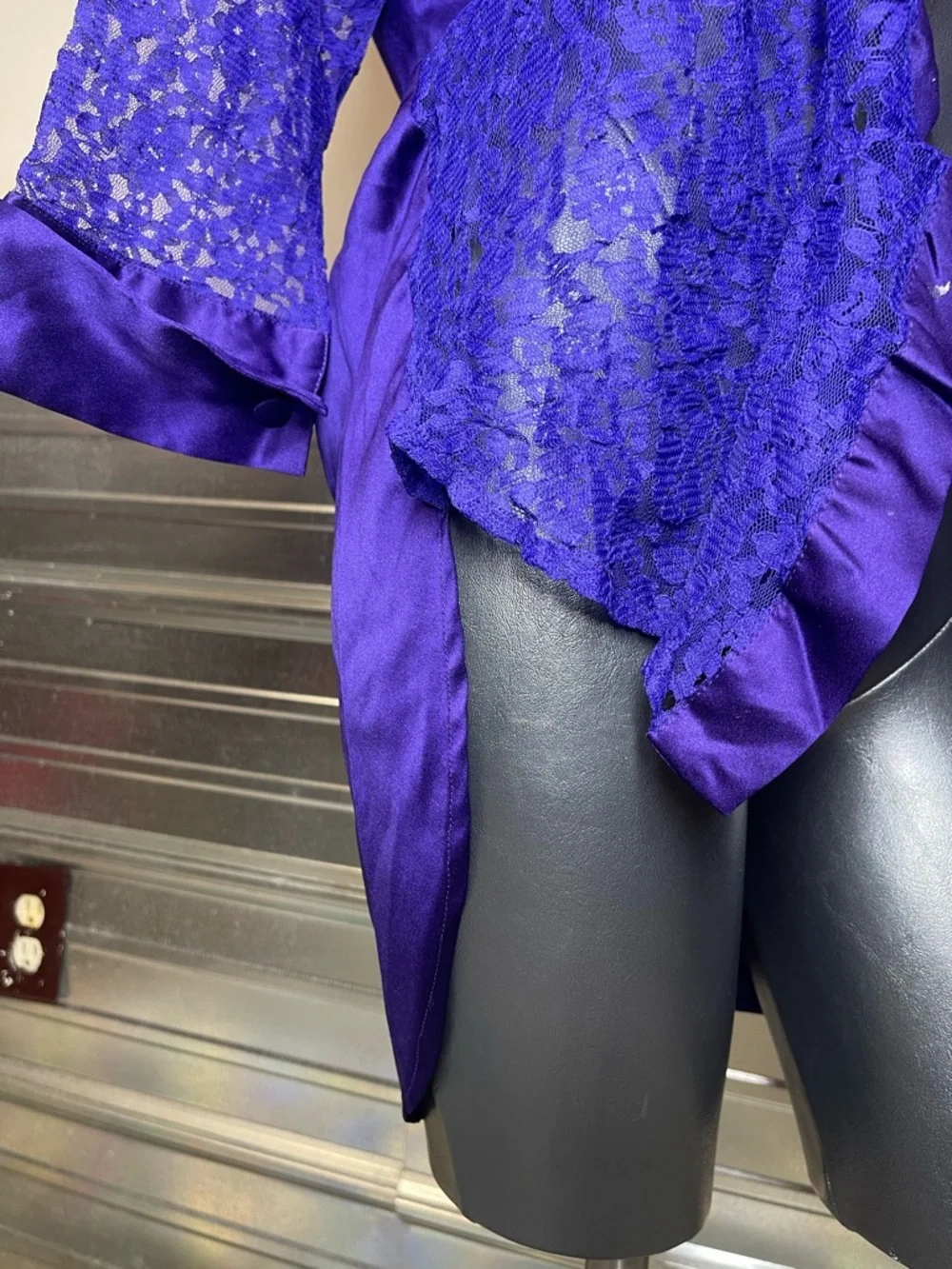 Vintage 1990s Victoria’s Secret Deep Purple Lace Satin Trim Sheer Robe Top